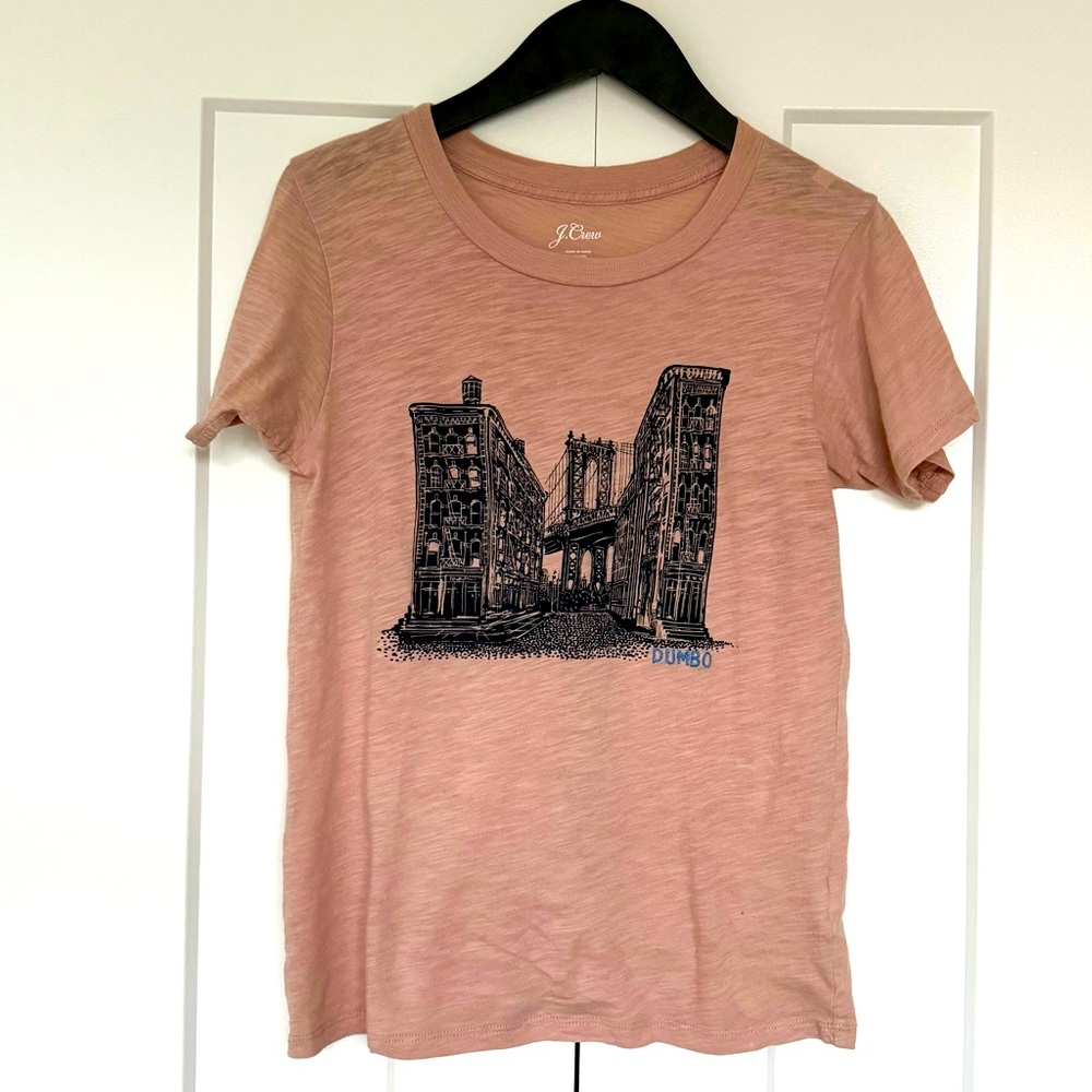 J.Crew DUMBO graphic tee Size XXS Dusty Pink Excellent condition